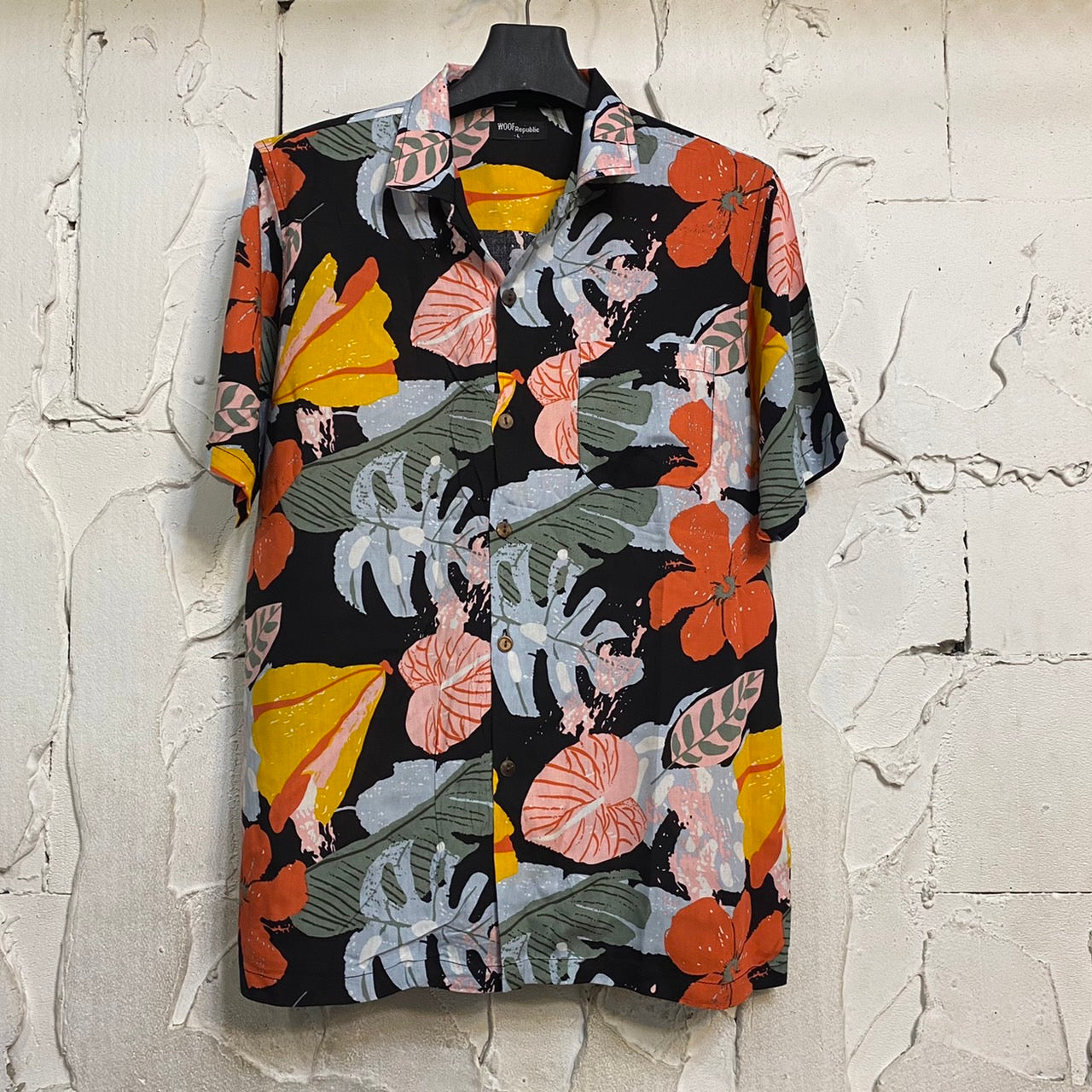 Chemise hawaienne homme noire à fleurs multicolres GL BOUTIK