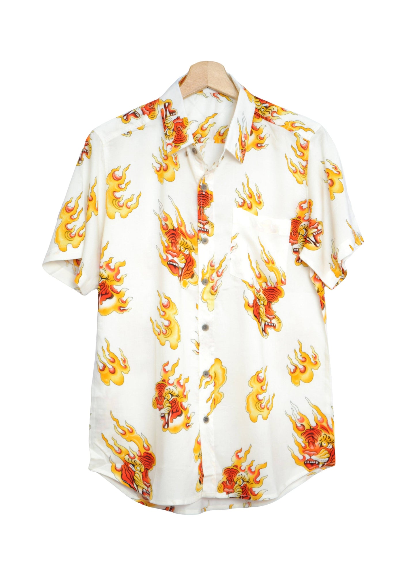 Chemise blanche imprimé tigres et flammes