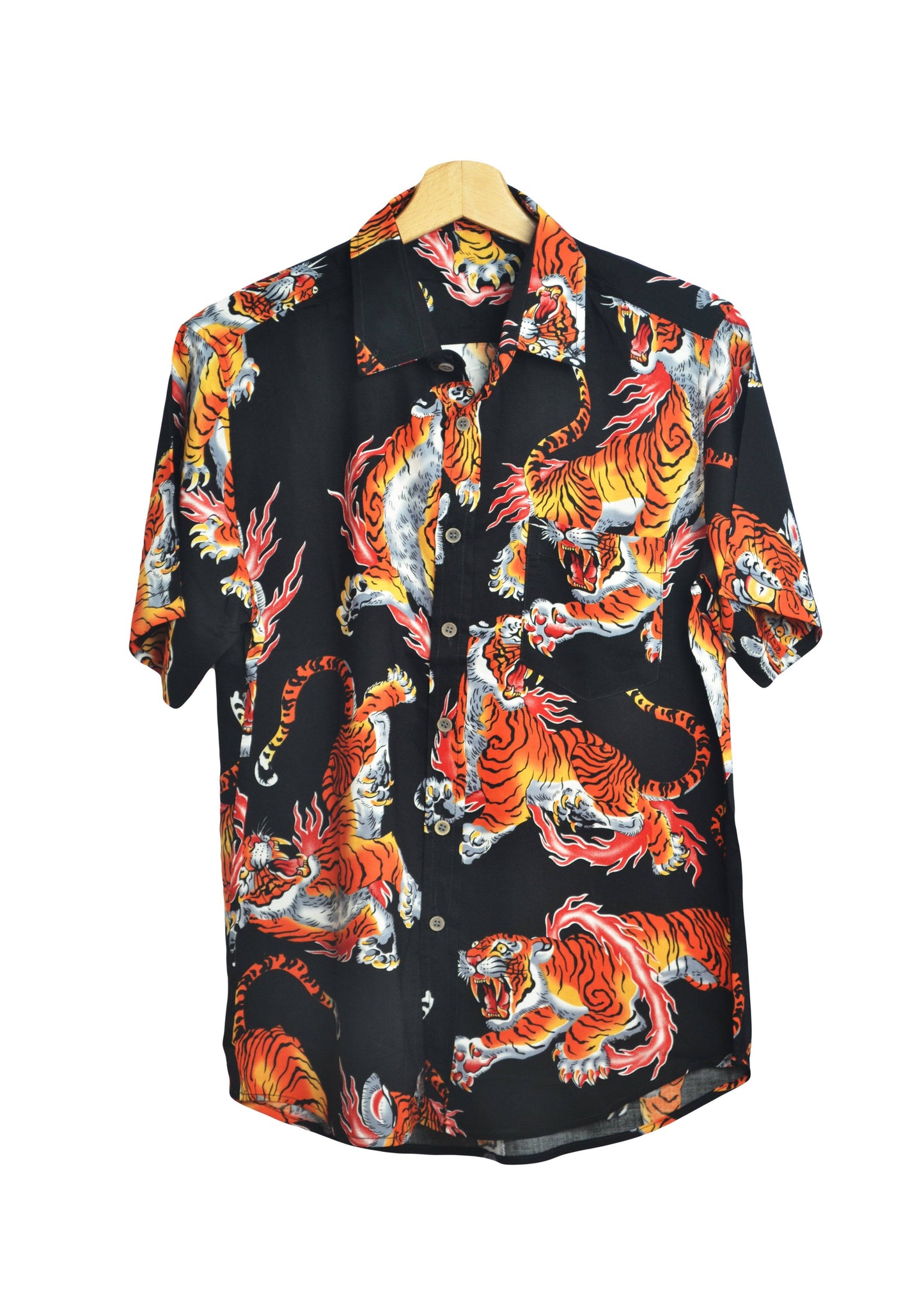 Chemise homme noire avec imprimé tigres