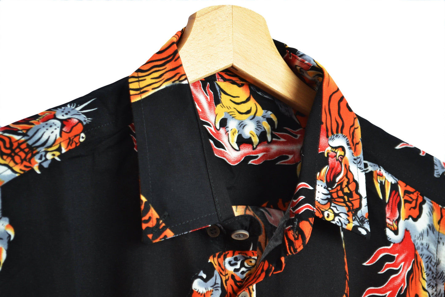 Chemise homme noire avec imprimé tigres - Col