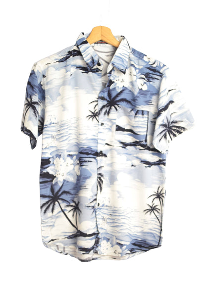 Chemise hawaienne blanche et bleue motifs plage - GL BOUTIK