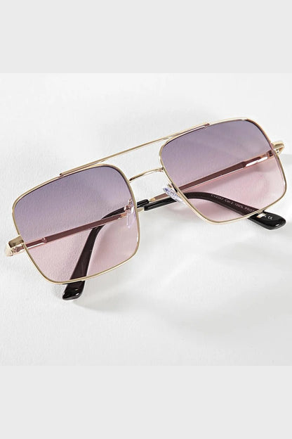 Vue face lunettes solaires aviateur carrées à verres dégradé rose et mauve - GL BOUTIK