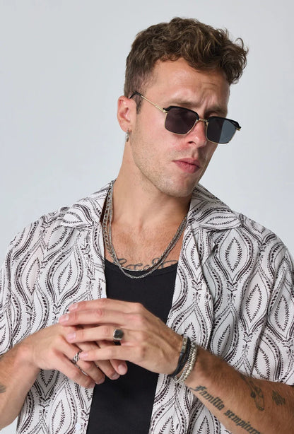 Lunettes solaires clubmaster carrées noires portées - GL BOUTIK
