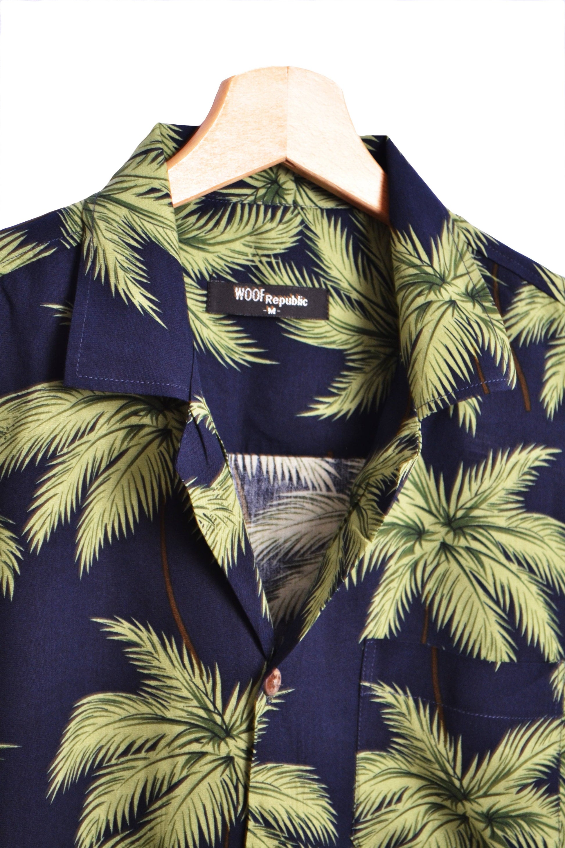 Vue col chemise hawaienne bleue marine imprimé feuilles de palmiers - GL BOUTIK