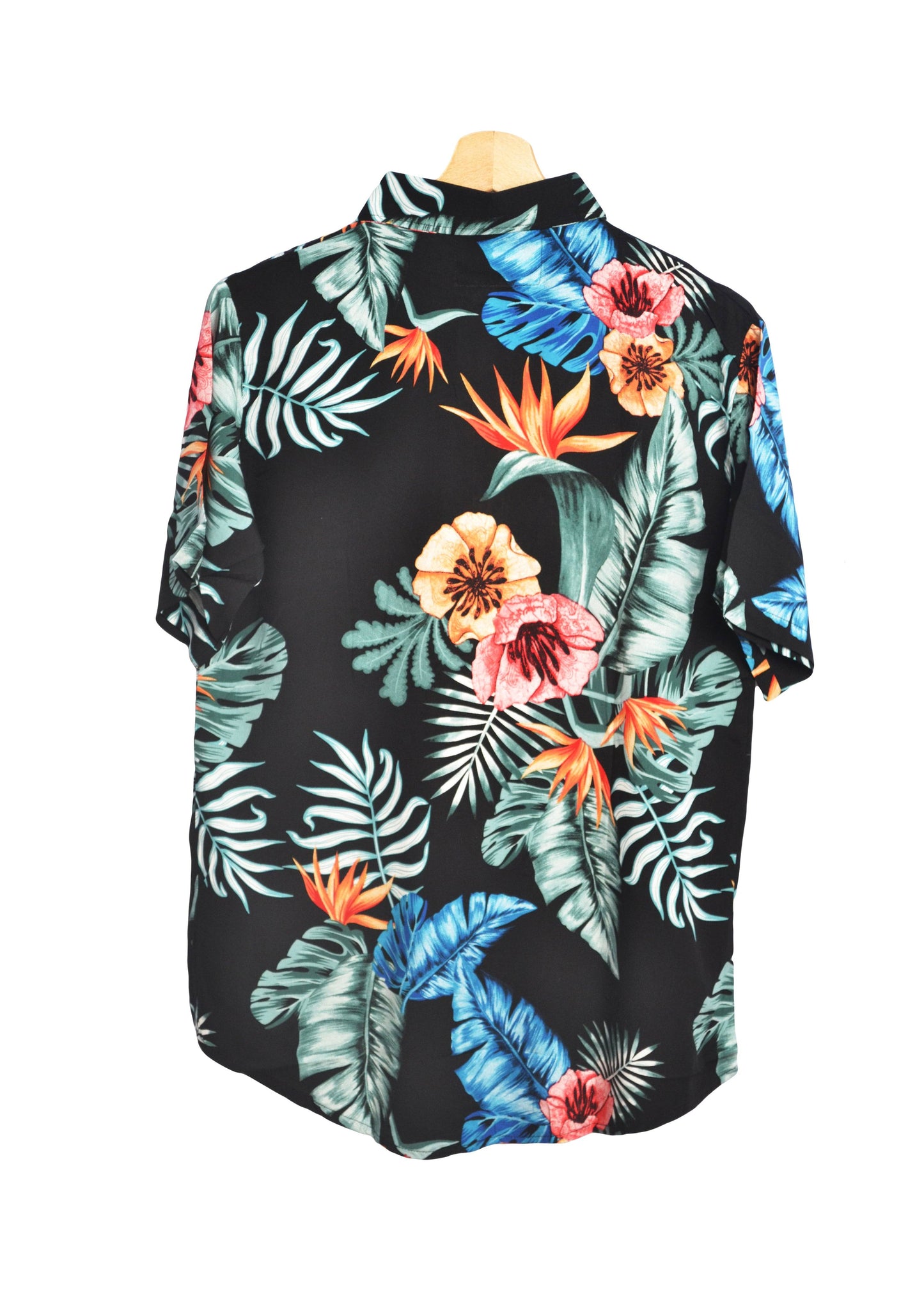 Vue dos chemise hawaienne noire à fleurs marque up hawaii -GL BOUTIK